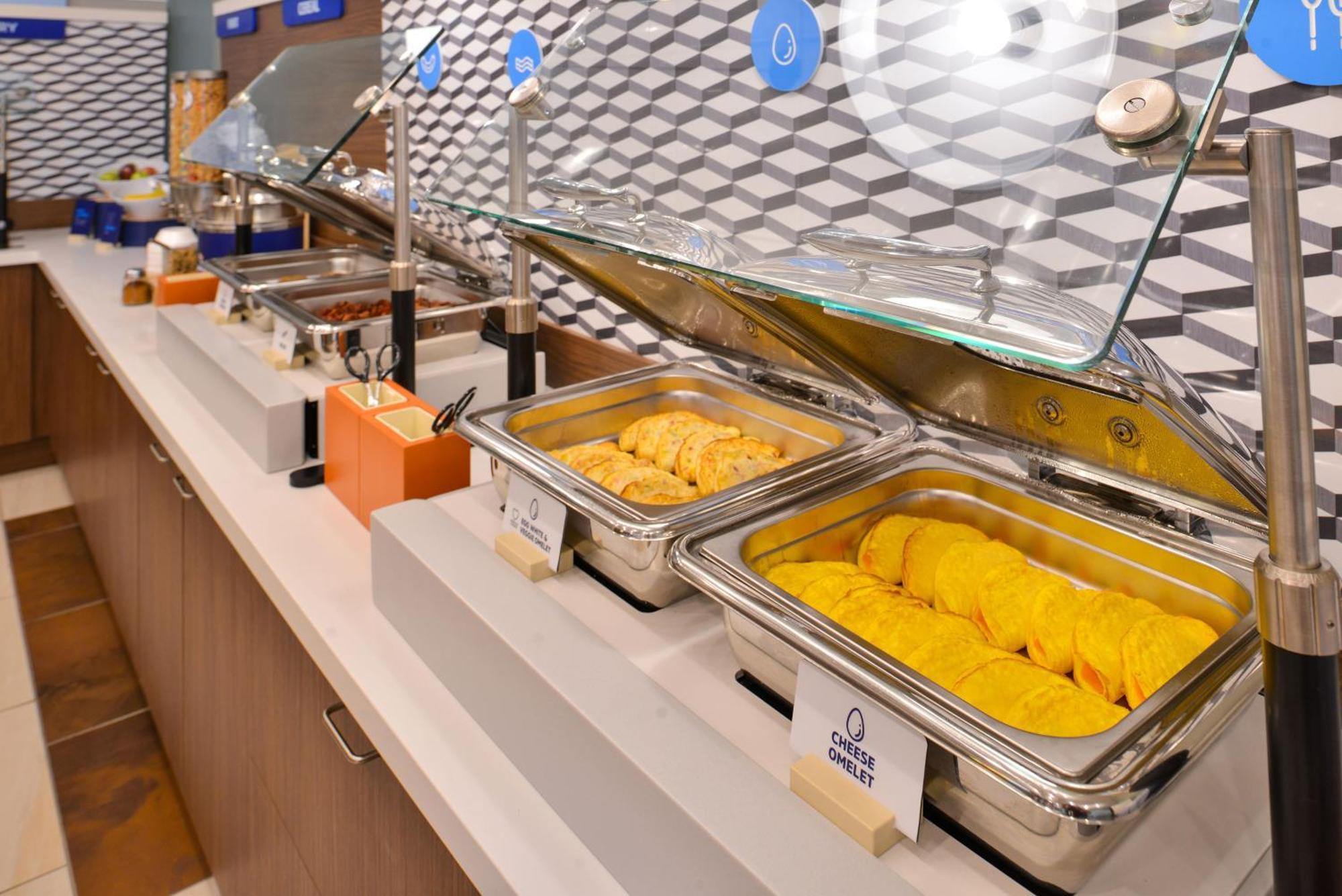 Holiday Inn Express Hotel & Suites Orlando East-Ucf Area By Ihg Alafaya Eksteriør bilde